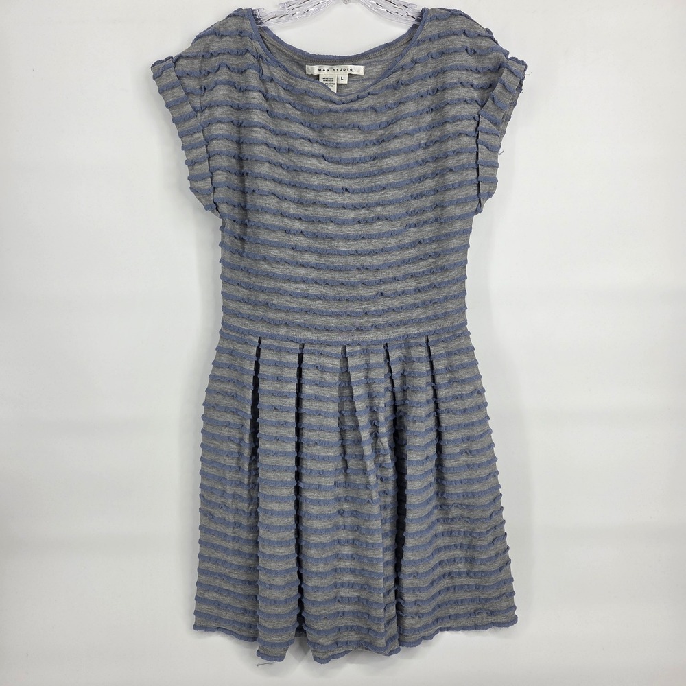 Max Studio Fit Flare Dress L Gray Blue Ruffle Stripe Boho Art-Inspired 2912F57A